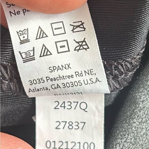 SPANX SPANXshape™ Black Faux Leather Stretch Leggings Size XL Petite MSRP 98.00 - Picture 11 of 14